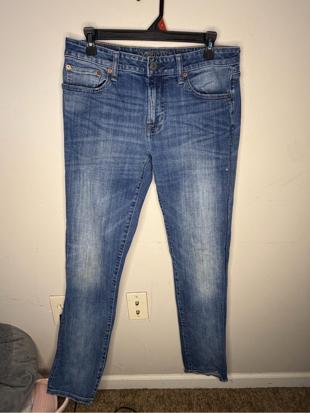 American Eagle Outfitters Men's Skinny Jeans in Faded Blue Wash